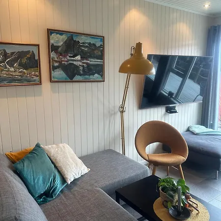 Sjoglott Lofoten- Modern By The Sea Ballstad Apartment